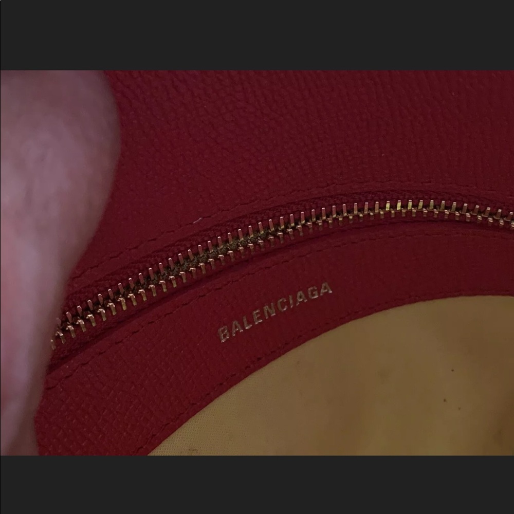 ***SOLD*** Balenciaga Ville Top Handle - Picture 7 of 10